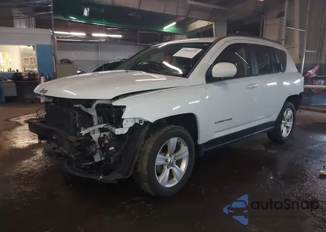 2015 Jeep Compass High Altitude Edition из США, поврежденный, VIN 1C4NJDEB9FD303347